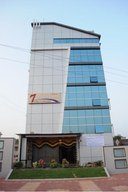 Hotel Seven Hills Inn Tirupati Ngoại thất bức ảnh